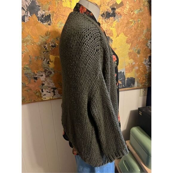 Nina Kendosa Paris Chunky Knit Green Knit Slouchy Sweater OS - Picture 7 of 9